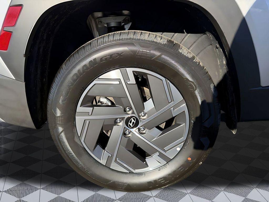 new 2026 Hyundai TUCSON Hybrid car, priced at $31,986