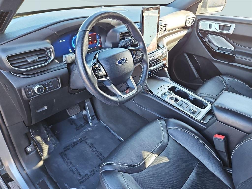 used 2022 Ford Explorer car, priced at $35,898