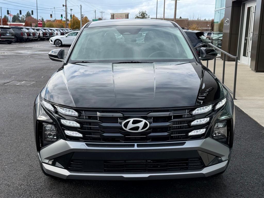 new 2026 Hyundai TUCSON Hybrid car, priced at $33,929