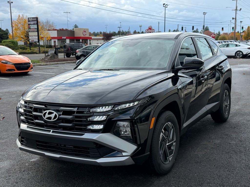 new 2026 Hyundai TUCSON Hybrid car, priced at $33,929