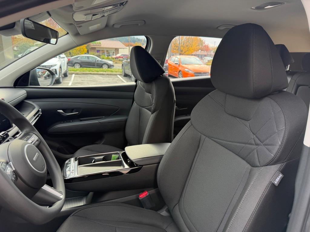 new 2026 Hyundai TUCSON Hybrid car, priced at $33,929