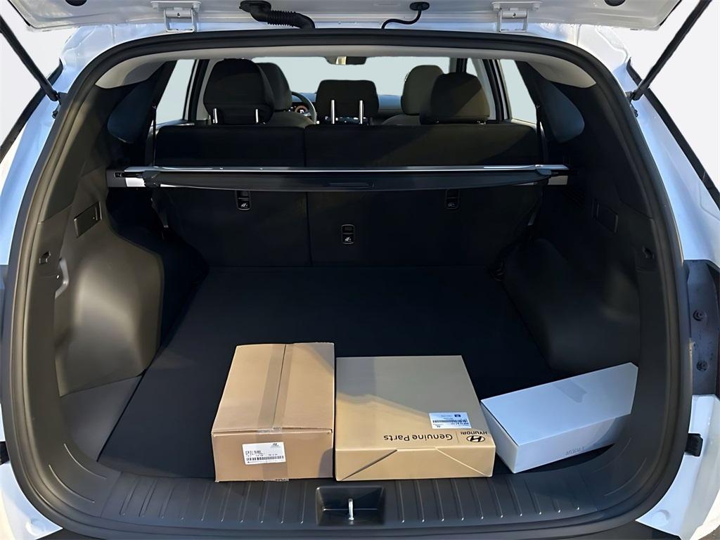 new 2026 Hyundai TUCSON Hybrid car, priced at $31,467