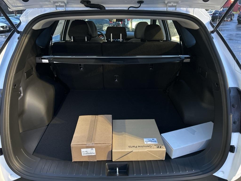 new 2026 Hyundai TUCSON Hybrid car, priced at $33,467