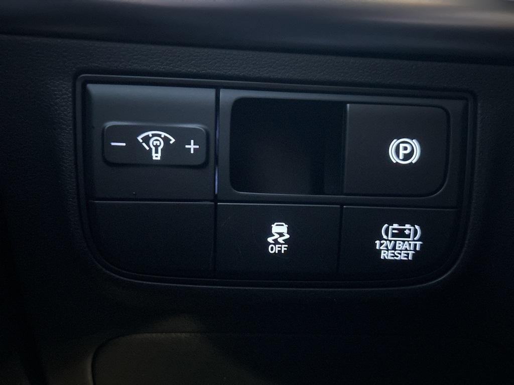 new 2026 Hyundai TUCSON Hybrid car, priced at $33,467