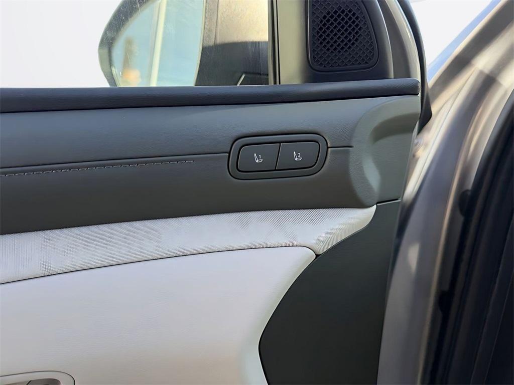 new 2026 Hyundai TUCSON Hybrid car, priced at $40,578