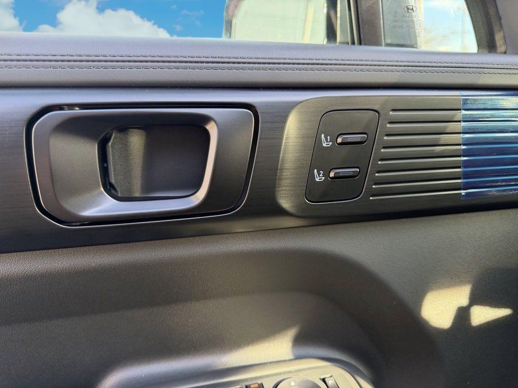 new 2026 Hyundai SANTA FE HEV car, priced at $47,550