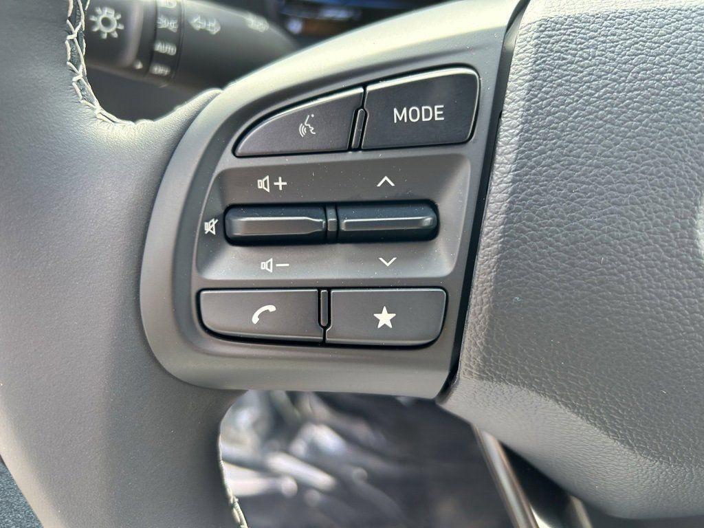 new 2025 Hyundai Venue car, priced at $22,540