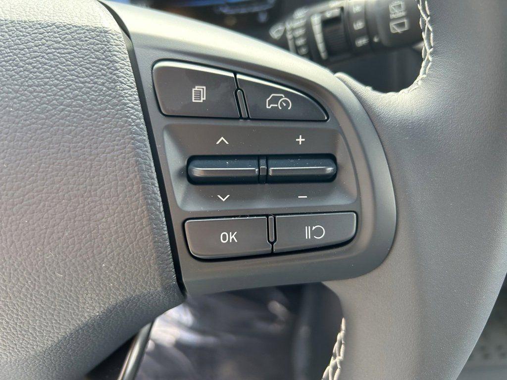 new 2025 Hyundai Venue car, priced at $22,540