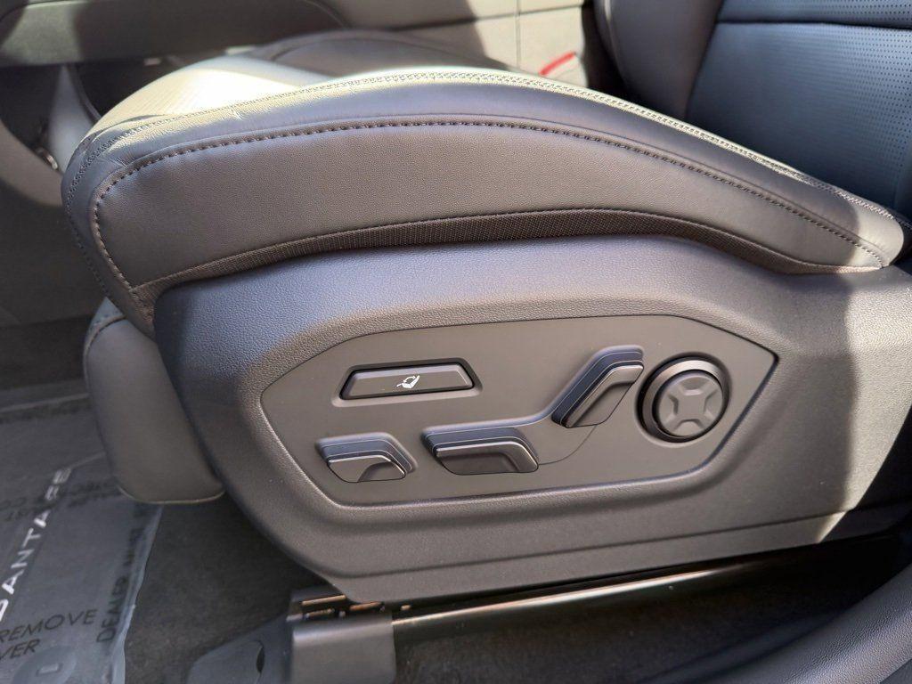 new 2026 Hyundai SANTA FE HEV car, priced at $47,550