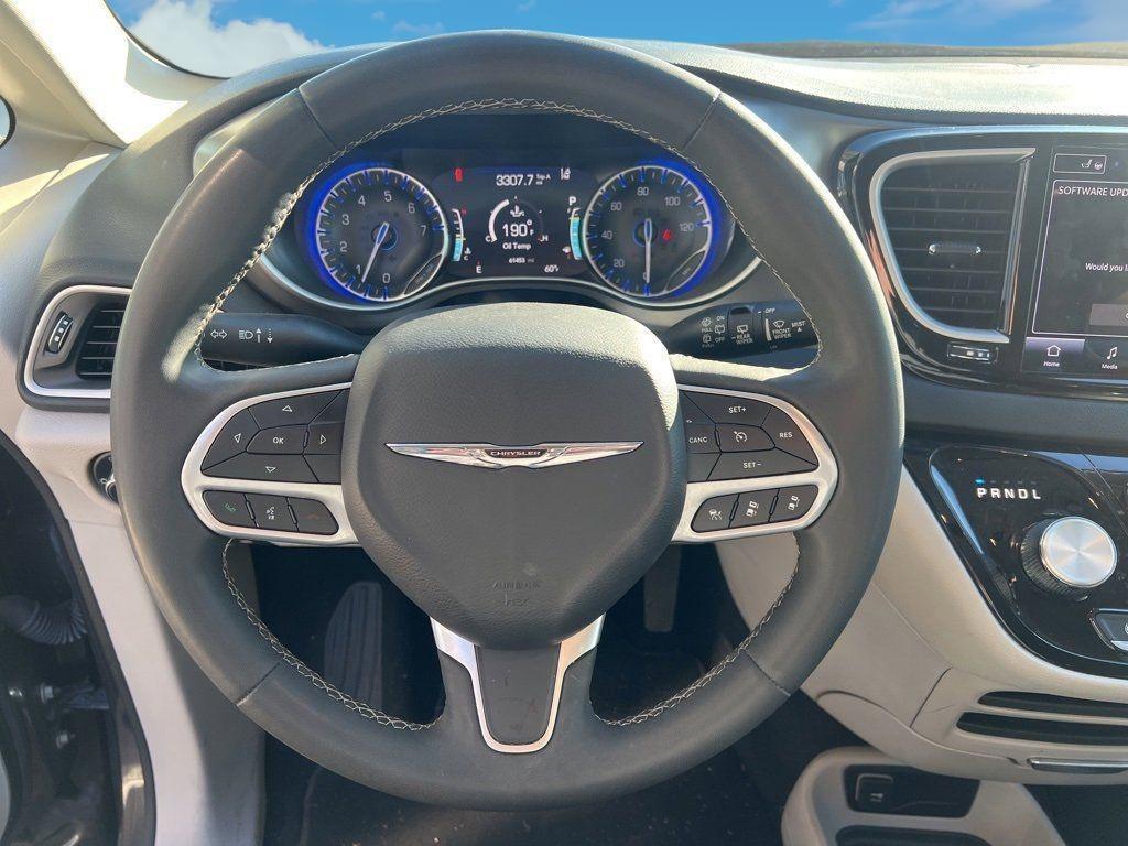 used 2023 Chrysler Pacifica car, priced at $22,888