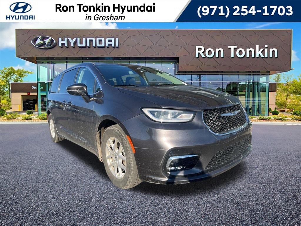 used 2023 Chrysler Pacifica car, priced at $22,888