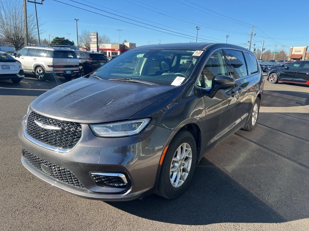 used 2023 Chrysler Pacifica car, priced at $23,995
