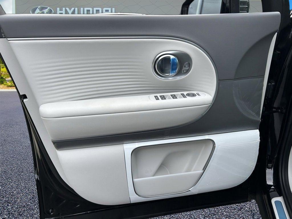 new 2026 Hyundai IONIQ 9 car, priced at $62,850
