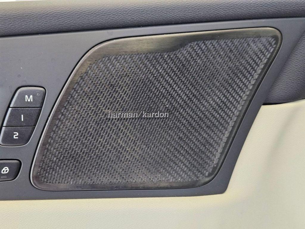 used 2023 Volvo XC60 car, priced at $36,775