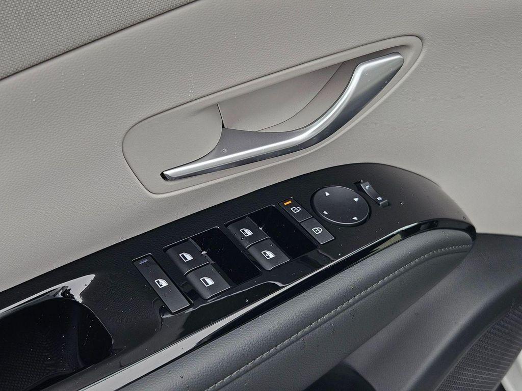 new 2026 Hyundai TUCSON Hybrid car, priced at $41,439