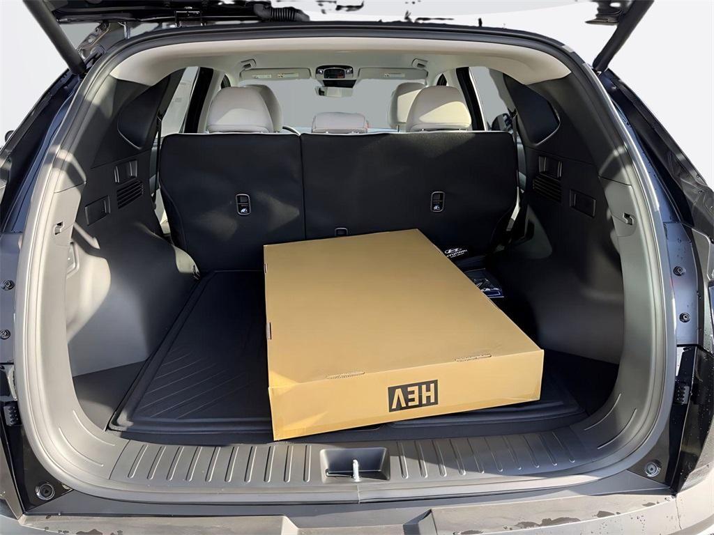 new 2026 Hyundai TUCSON Hybrid car, priced at $32,606