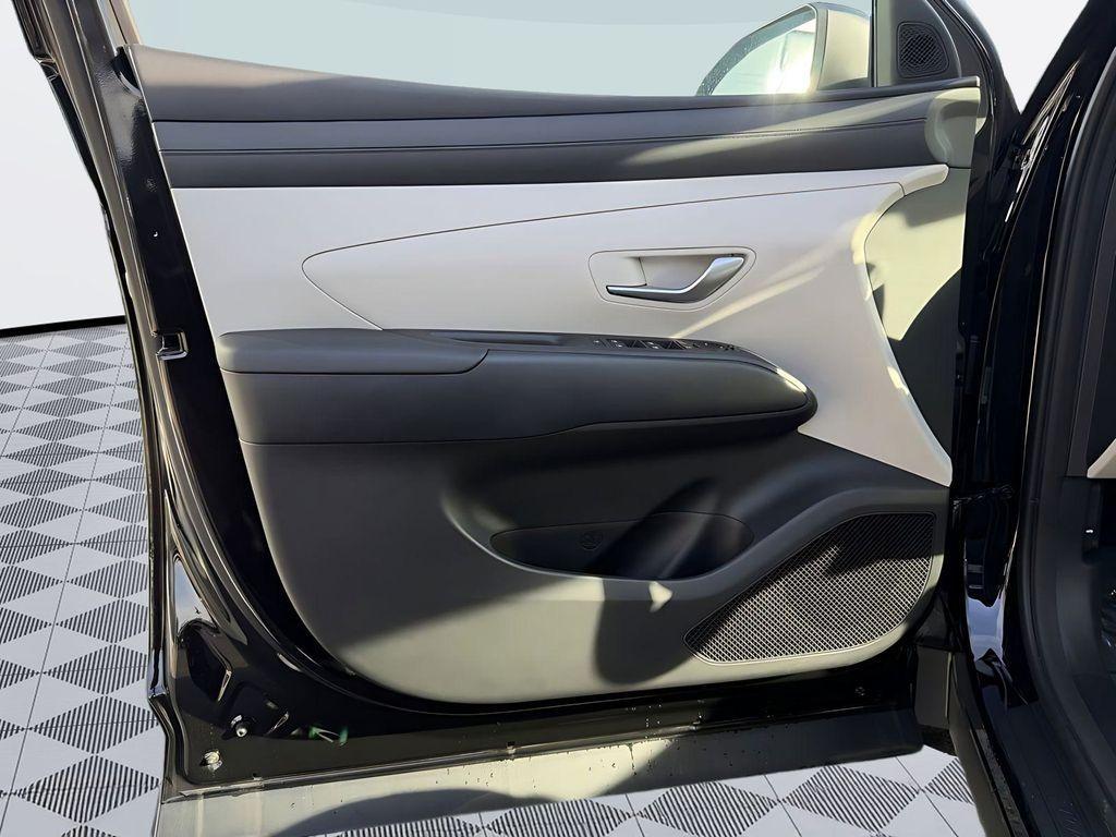 new 2026 Hyundai TUCSON Hybrid car, priced at $32,606