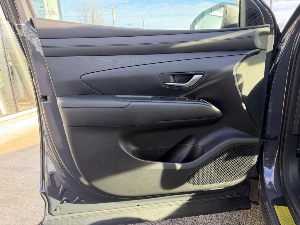 new 2026 Hyundai TUCSON Hybrid car, priced at $34,790