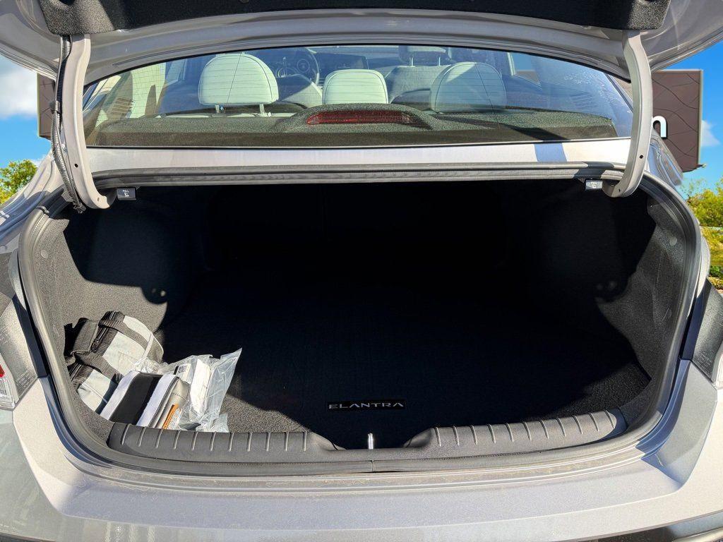 new 2026 Hyundai ELANTRA HEV car, priced at $30,397