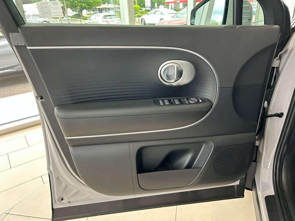 new 2026 Hyundai IONIQ 9 car, priced at $51,600