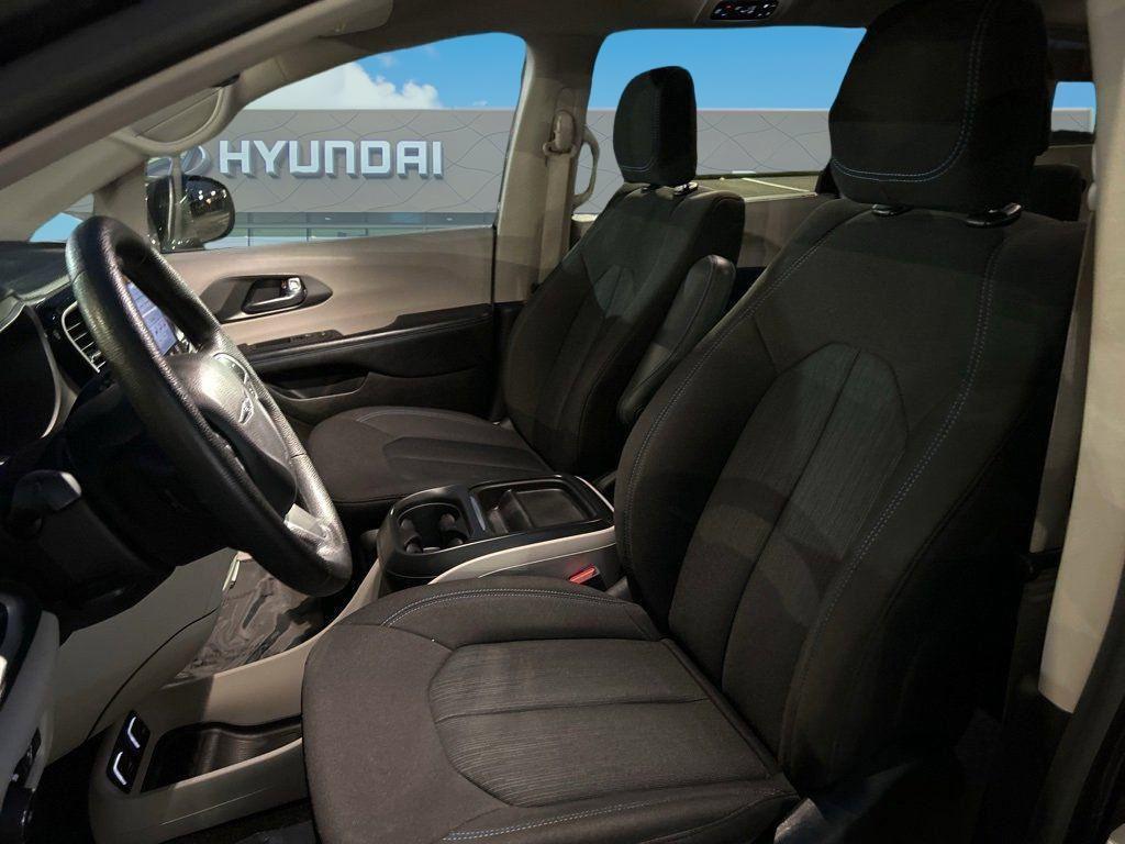 used 2021 Chrysler Pacifica car, priced at $18,888