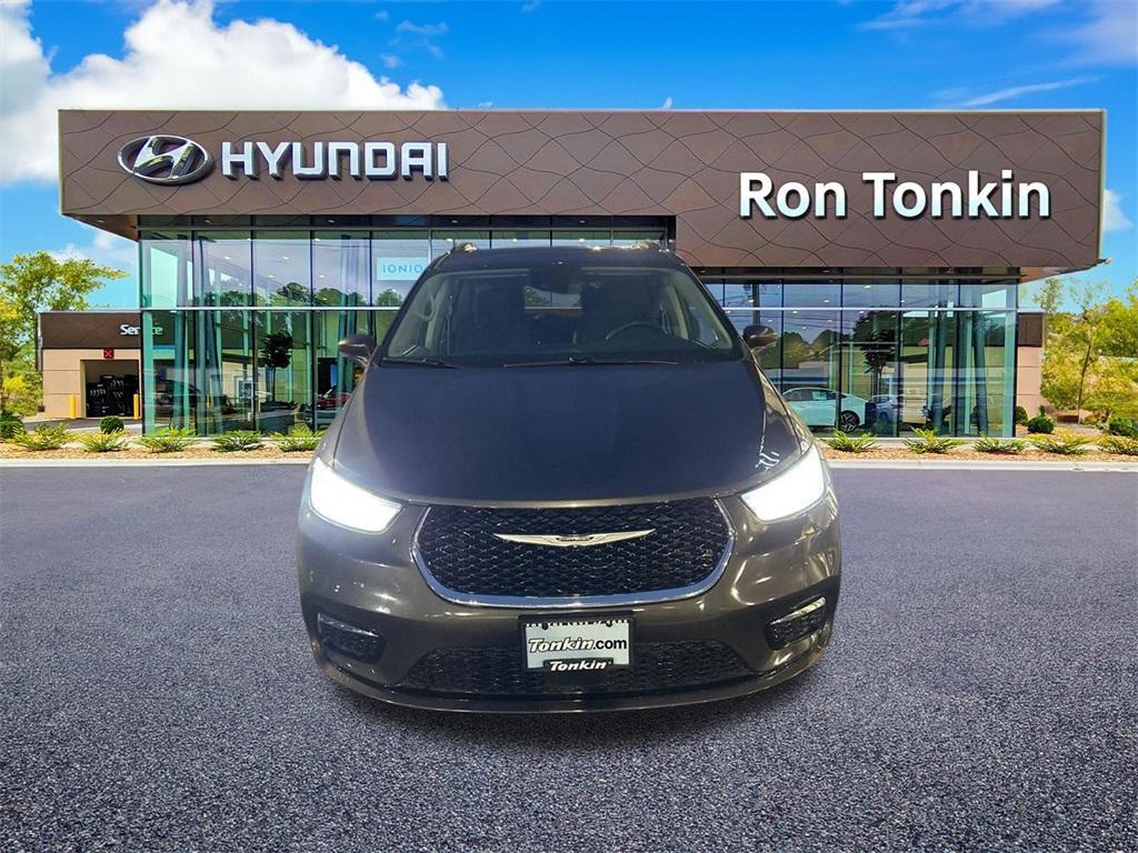 used 2021 Chrysler Pacifica car, priced at $18,888