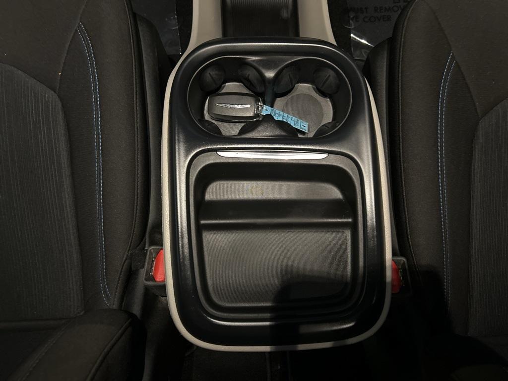 used 2021 Chrysler Pacifica car, priced at $19,999