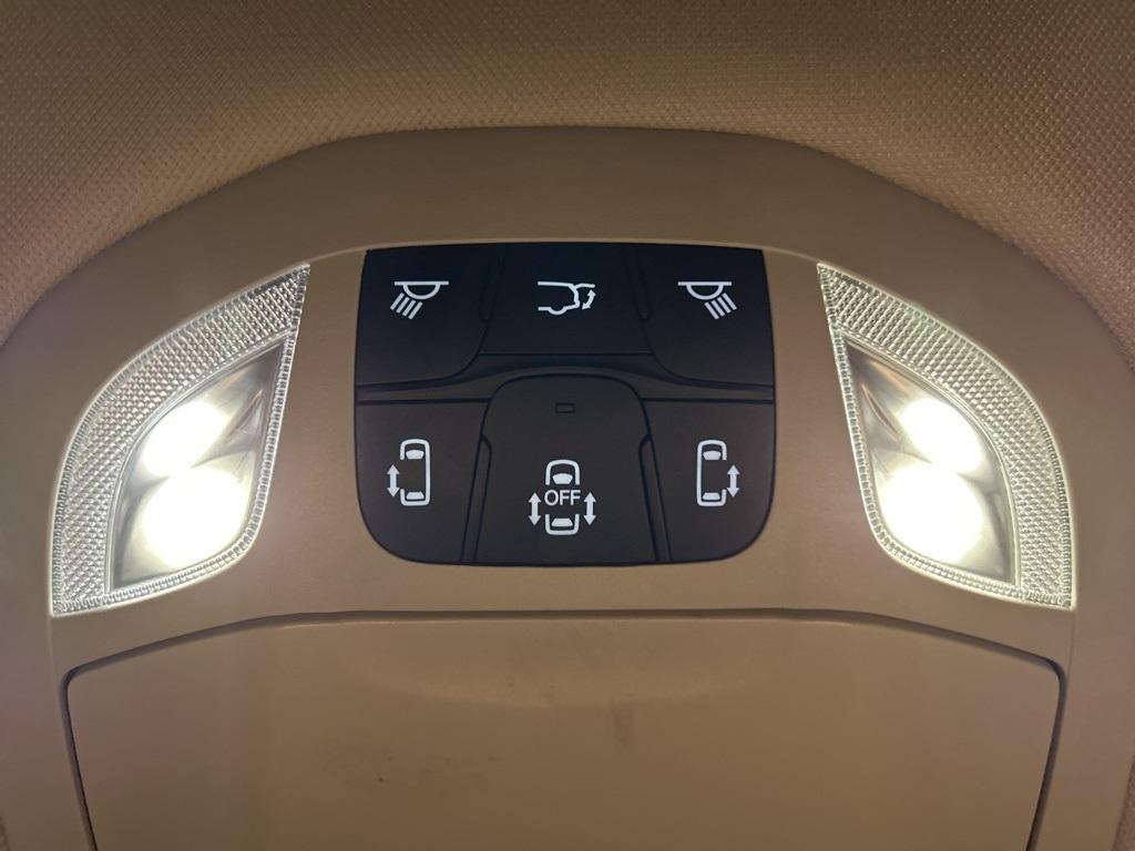 used 2021 Chrysler Pacifica car, priced at $19,999