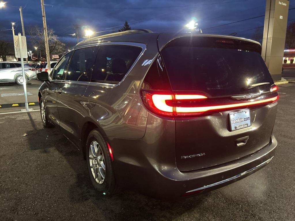 used 2021 Chrysler Pacifica car, priced at $19,999