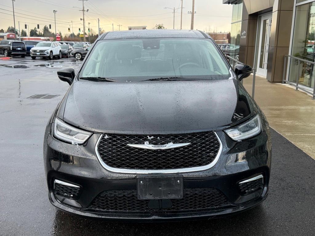used 2024 Chrysler Pacifica car, priced at $28,129