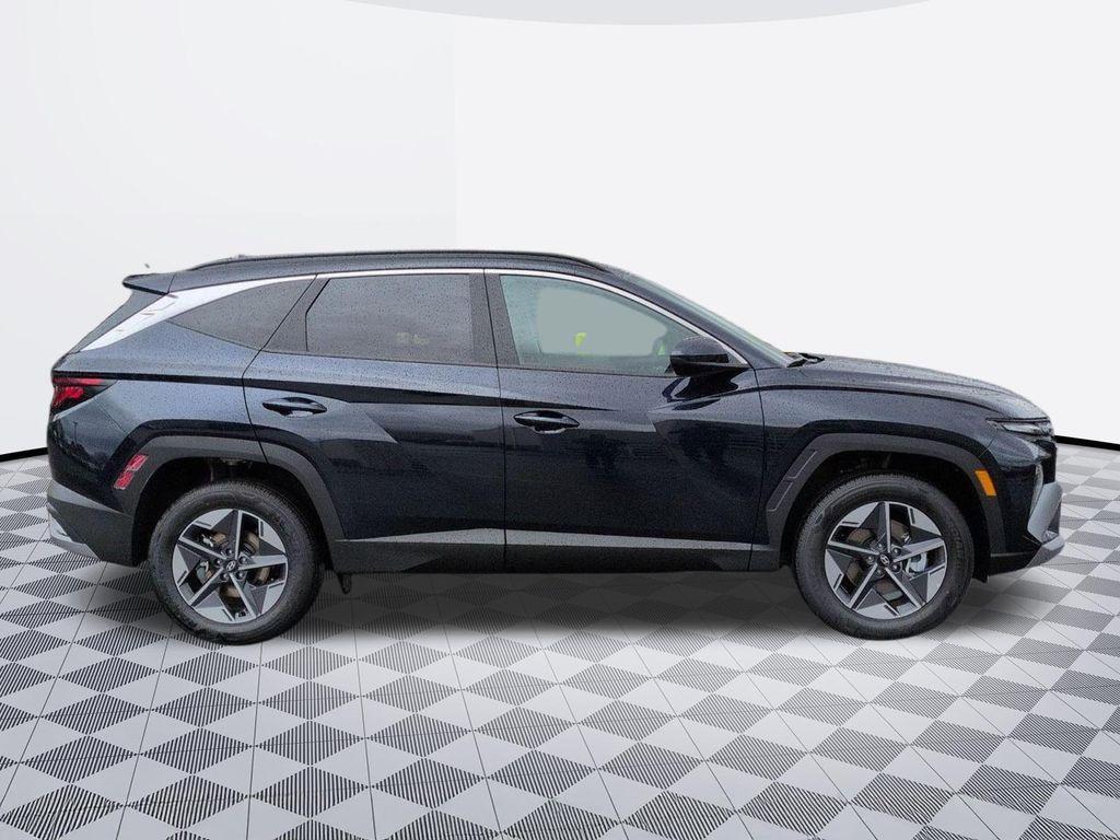 new 2026 Hyundai TUCSON Hybrid car, priced at $33,655
