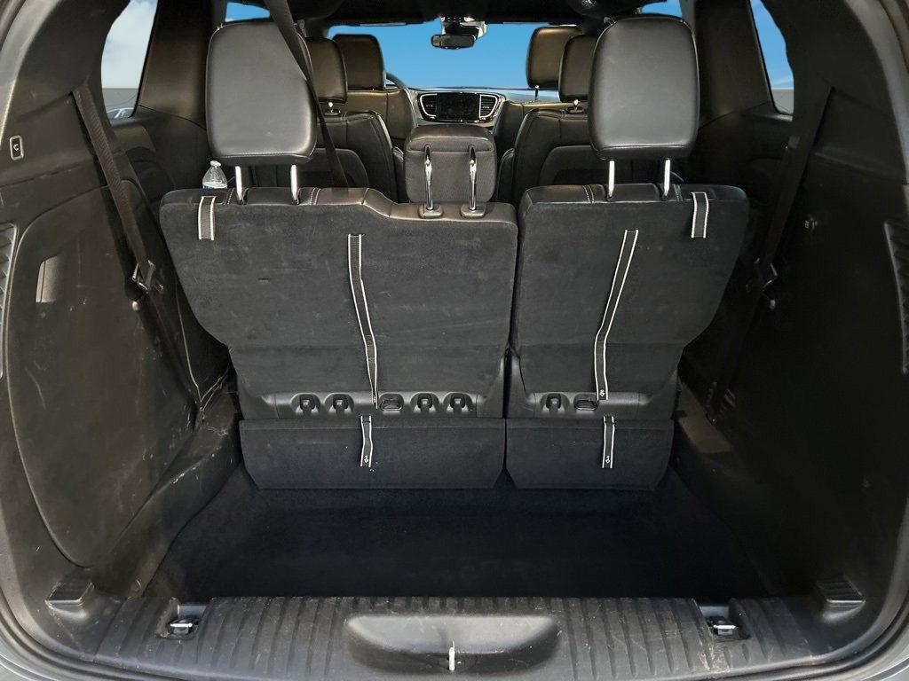 used 2025 Chrysler Pacifica car, priced at $30,998