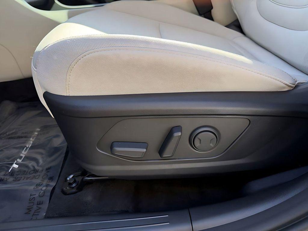 new 2026 Hyundai TUCSON Plug-In Hybrid car, priced at $39,108