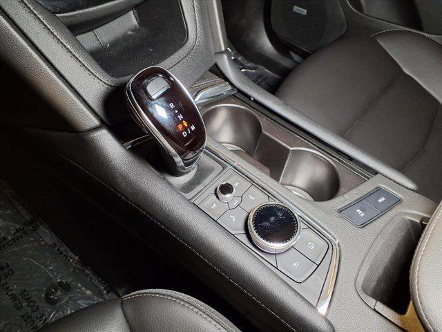 used 2024 Cadillac XT5 car