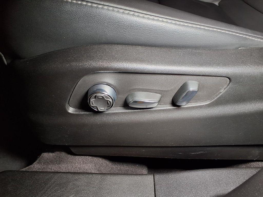 used 2025 Cadillac XT4 car, priced at $32,073