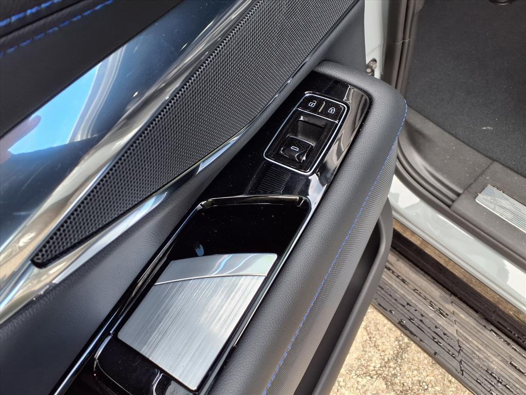 new 2026 Cadillac Escalade IQL car