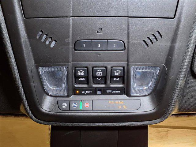 used 2025 Cadillac XT4 car, priced at $39,988