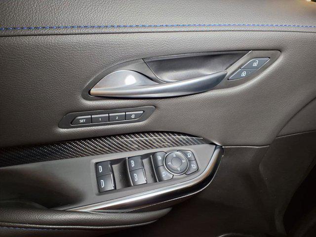 used 2025 Cadillac XT4 car, priced at $39,988