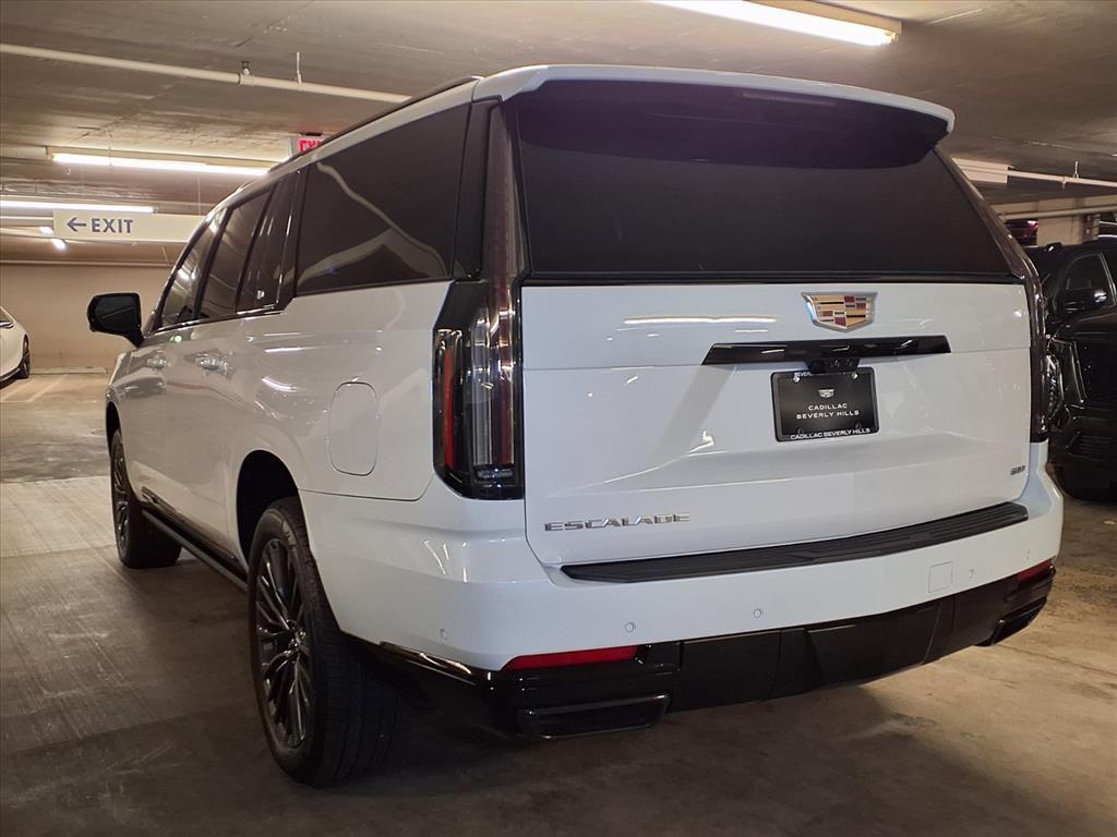 new 2026 Cadillac Escalade ESV car, priced at $131,685