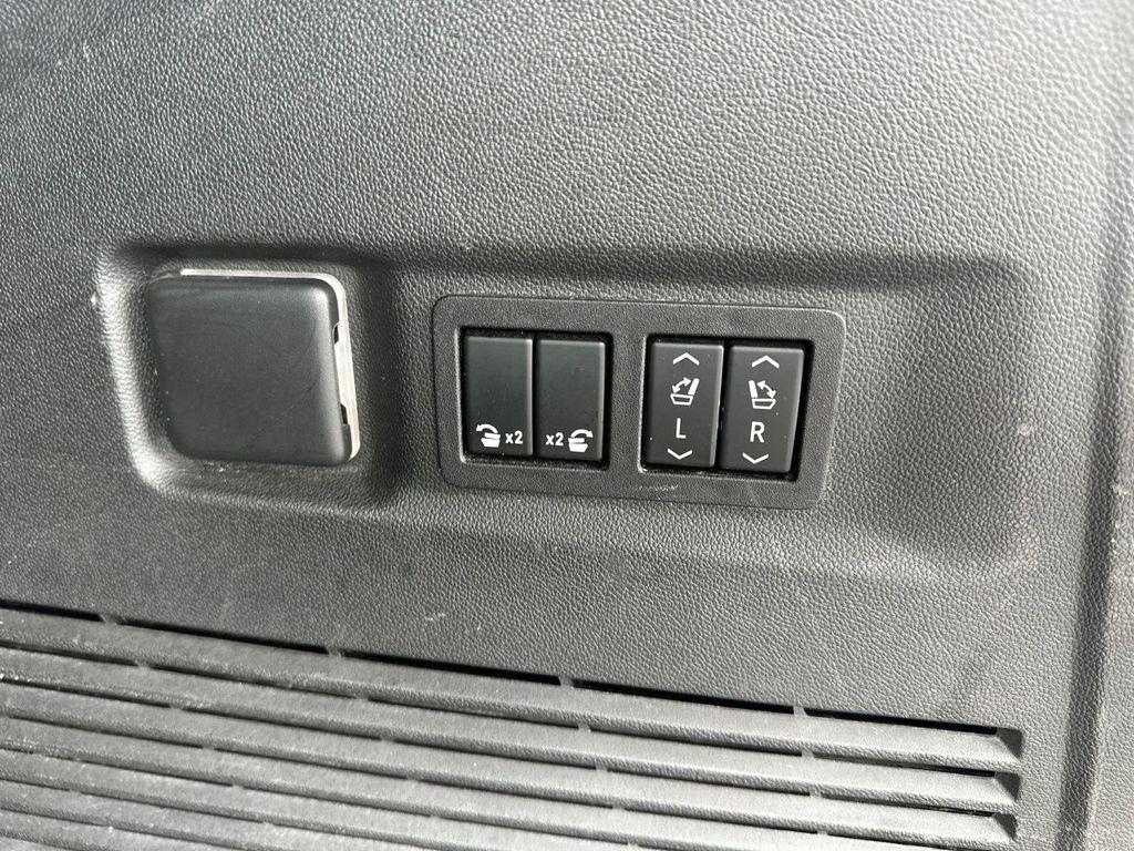 used 2022 Chevrolet Suburban car, priced at $40,498