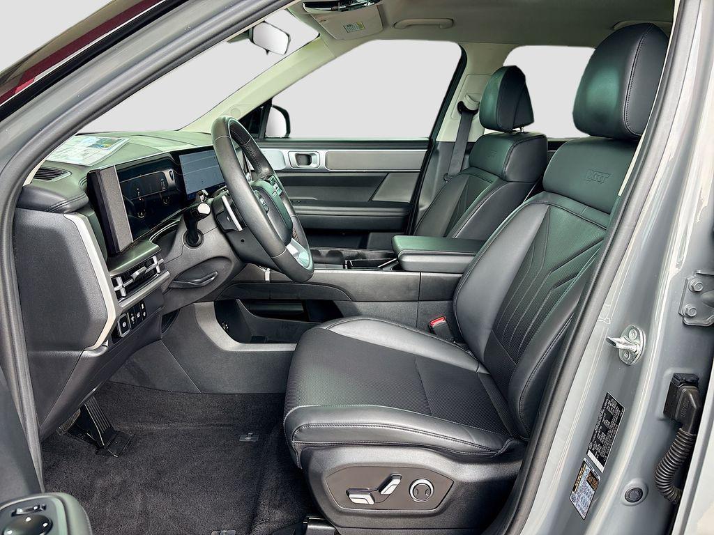 used 2025 Hyundai Santa Fe car, priced at $33,580