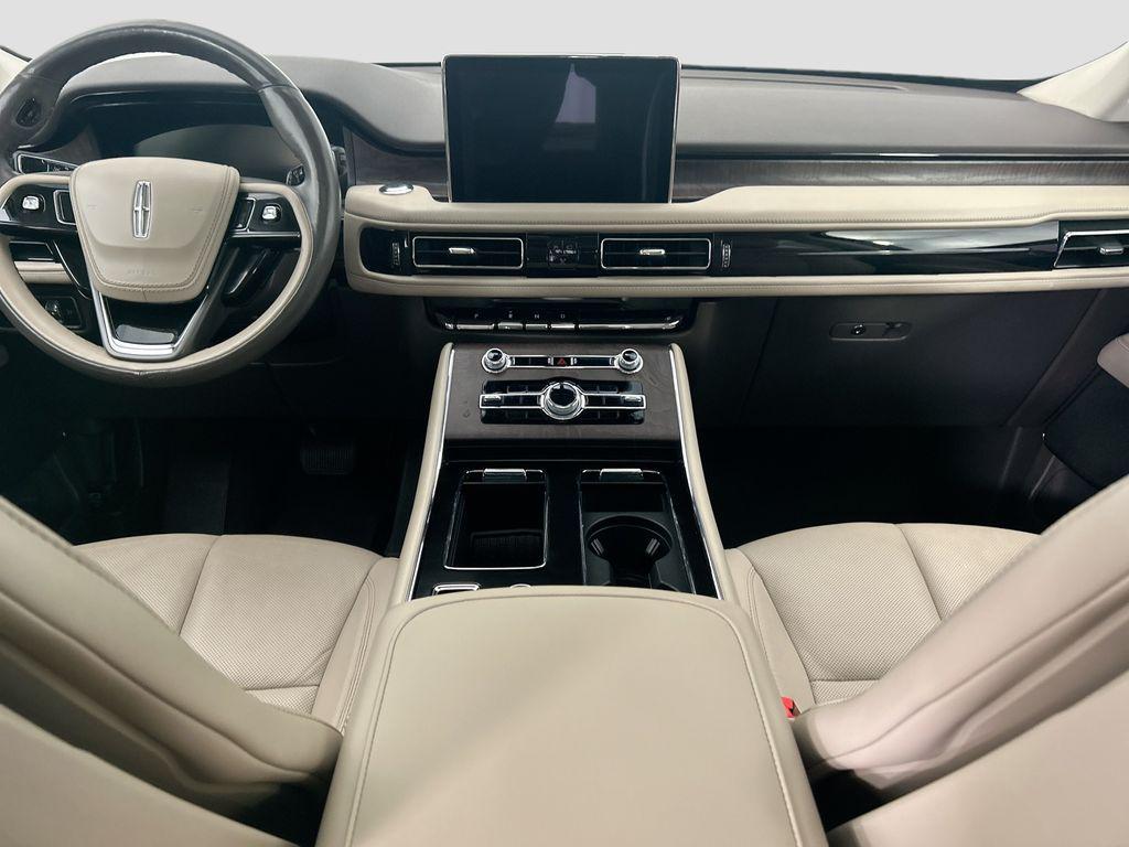 used 2023 Lincoln Aviator car
