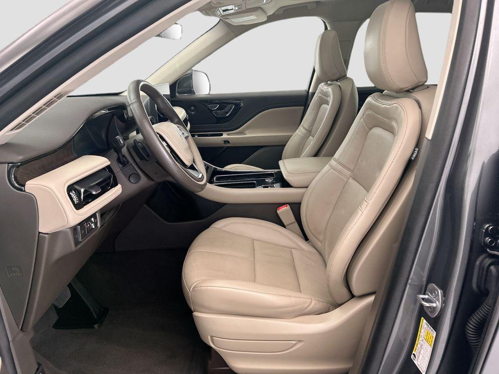 used 2023 Lincoln Aviator car