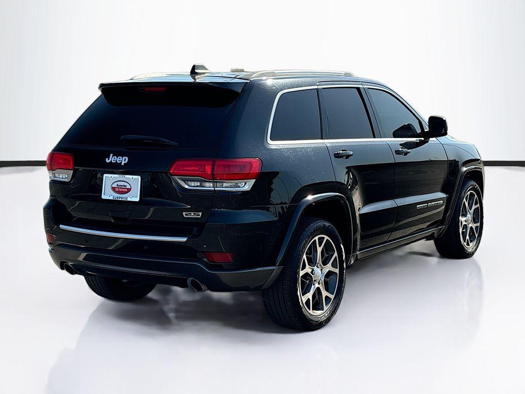 used 2018 Jeep Grand Cherokee car, priced at $15,894