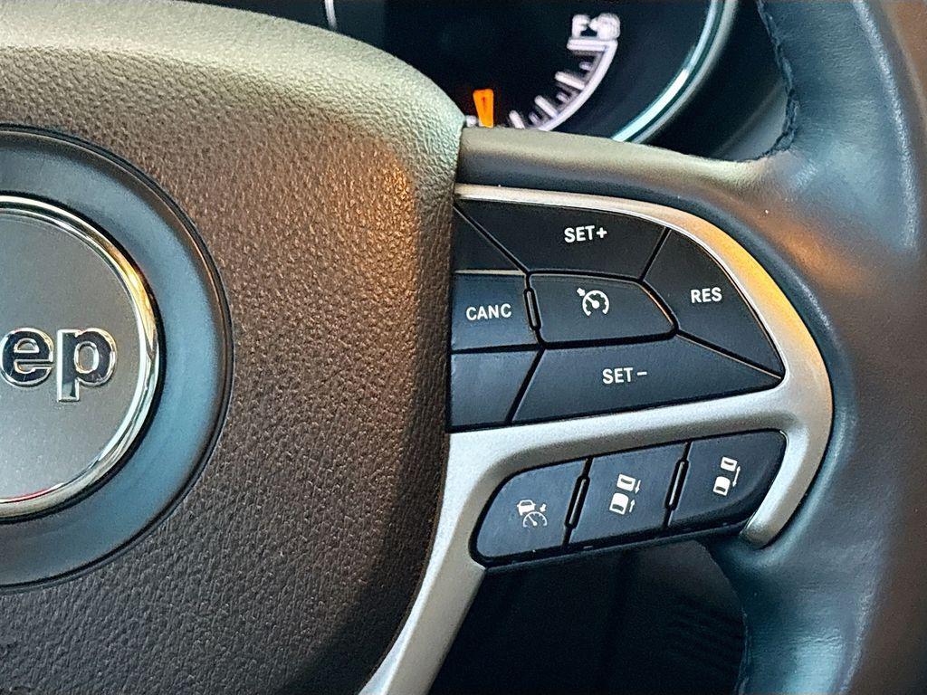 used 2018 Jeep Grand Cherokee car, priced at $15,894