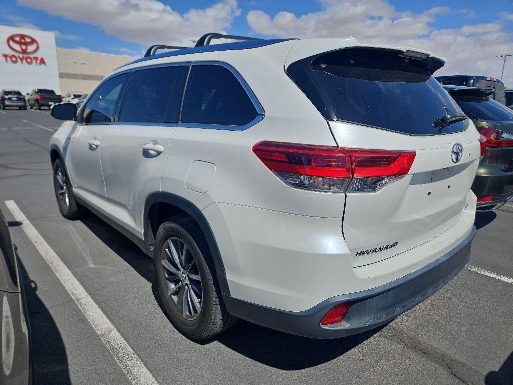 used 2019 Toyota Highlander car, priced at $28,287