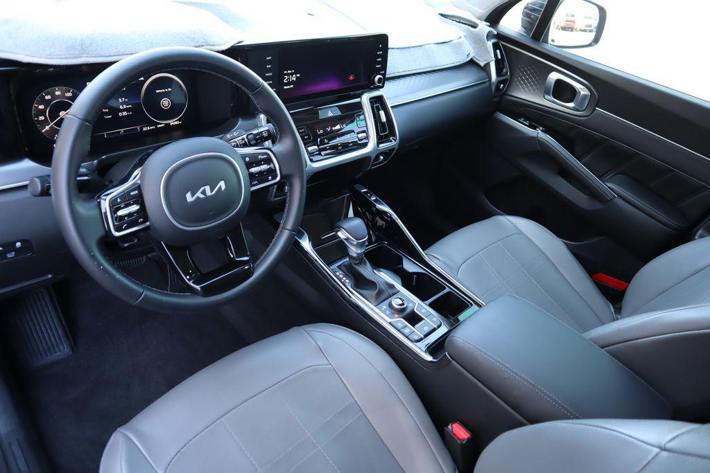 used 2023 Kia Sorento car, priced at $30,068