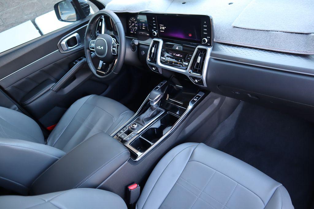 used 2023 Kia Sorento car, priced at $30,068
