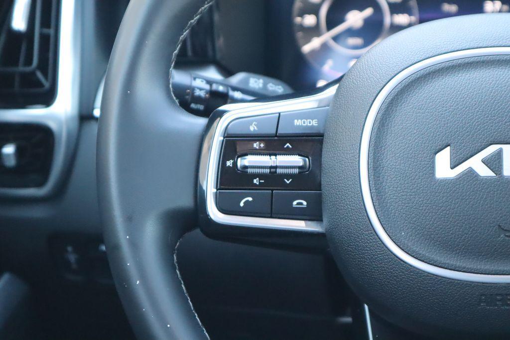 used 2023 Kia Sorento car, priced at $30,068