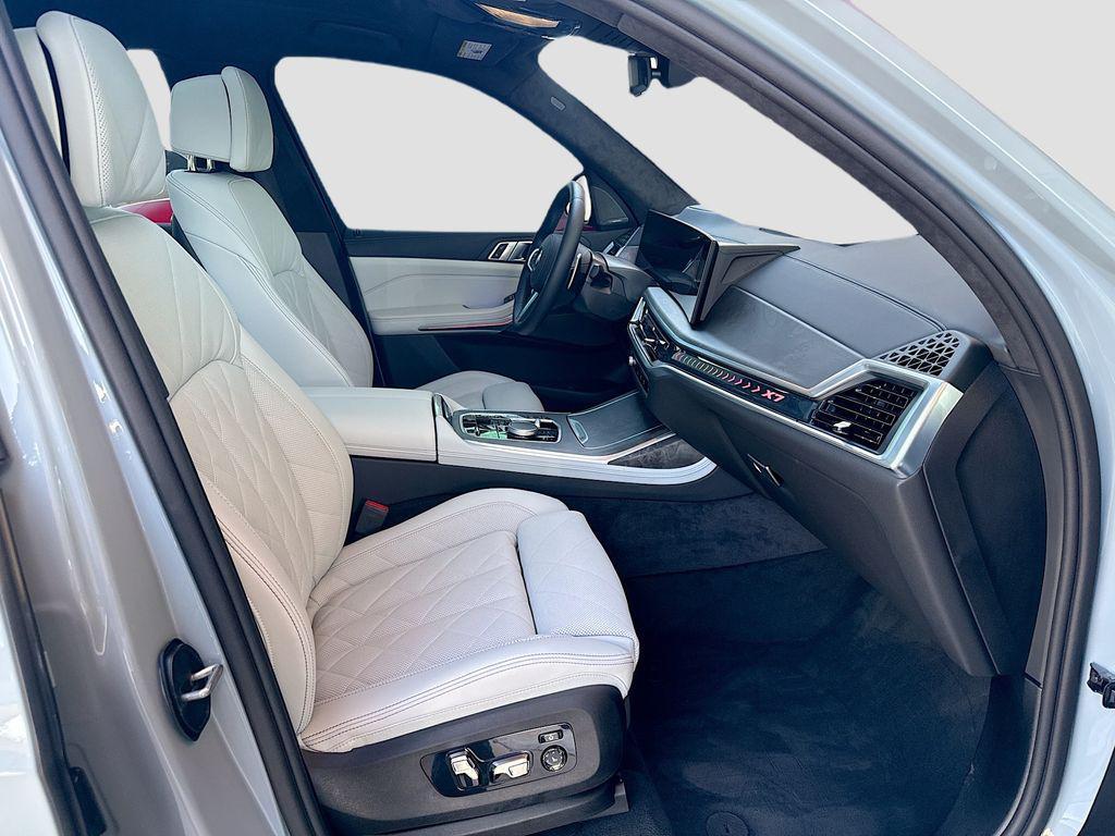 used 2026 BMW X7 car, priced at $83,054